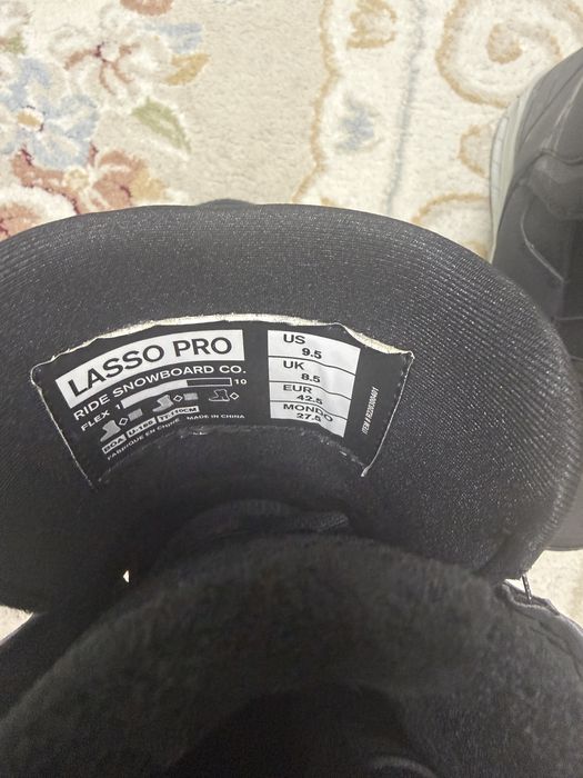 Сноуборд с ботинками