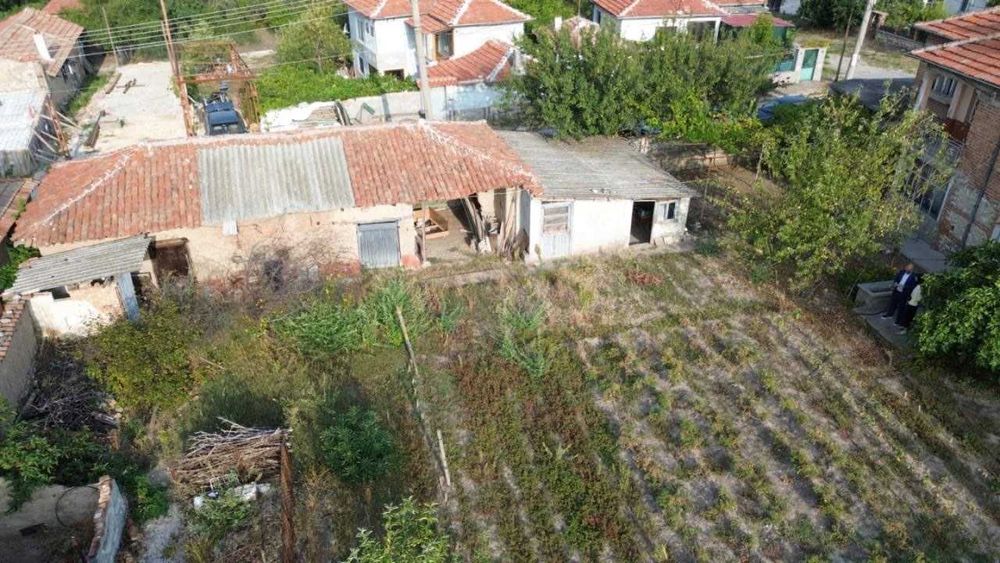 Продава се Къща в с. Златовръх, Област Пловдив - 120 кв.м за 709 €/кв.м - Снимка #1