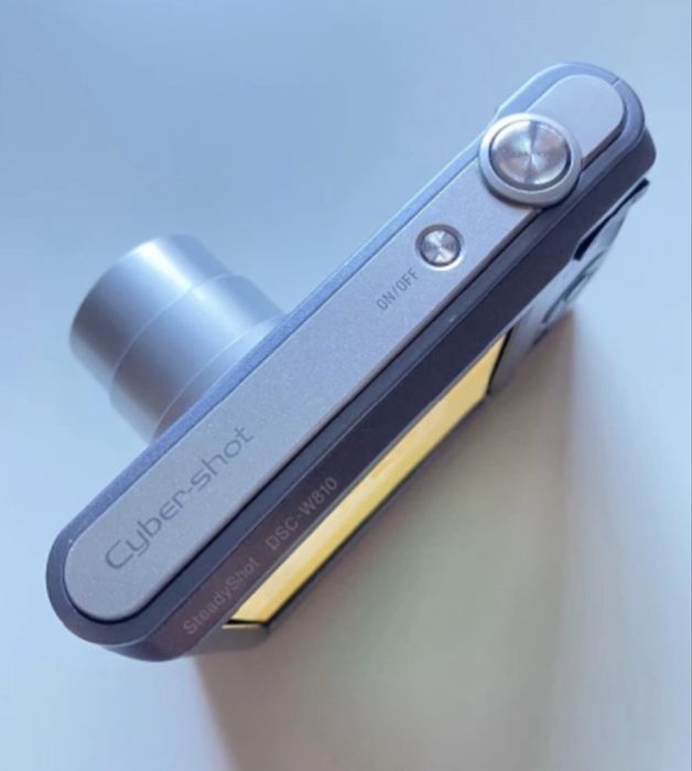 Sony DSC-W810 / 20 MP