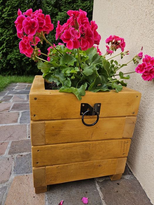 Jardiniere lemn diverse dimensiuni