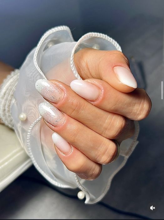 Unghii cu gel , 50 lei