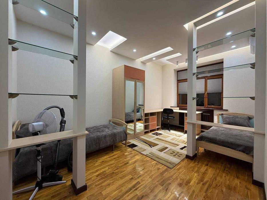 Просторная 4-комнатная квартира в ЖК Gabus Irish Pub, 126 м²