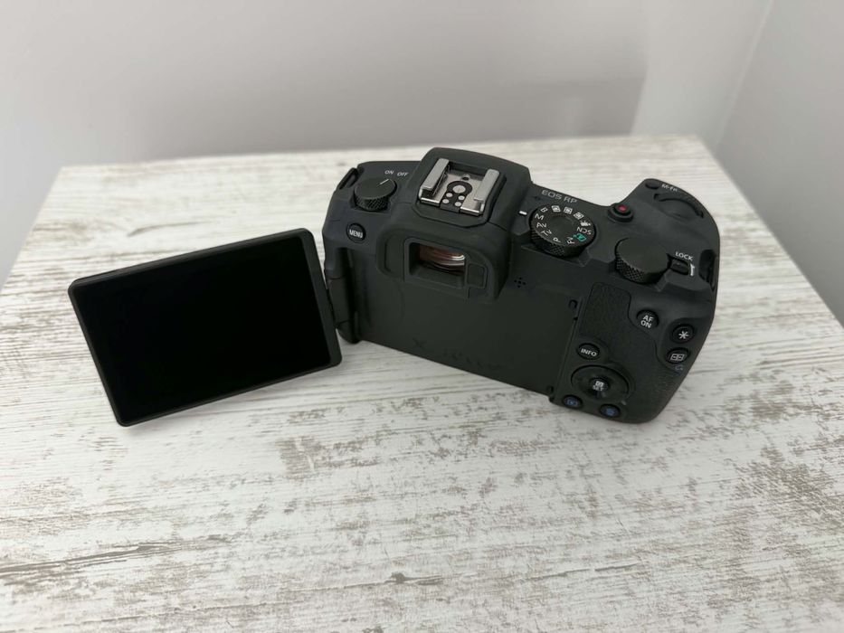 Фотоапарат Canon EOS RP