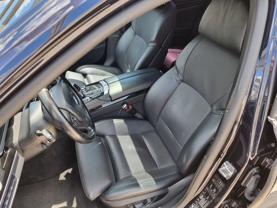 BMW Seria 7 740D XDrive M Pachet 4 butoane