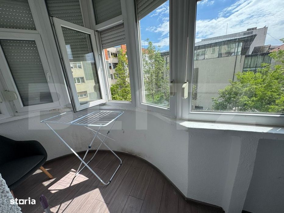 Garsoniera de inchiriat, 38 mp, open space, centrala proprie, Calea Bu
