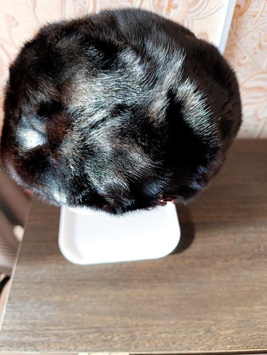 Продается норковый берет женский