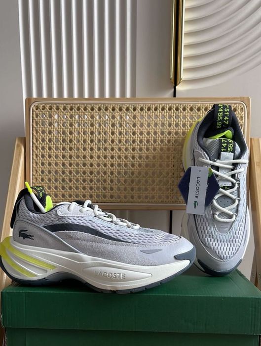 Продам кроссовки Lacoste
