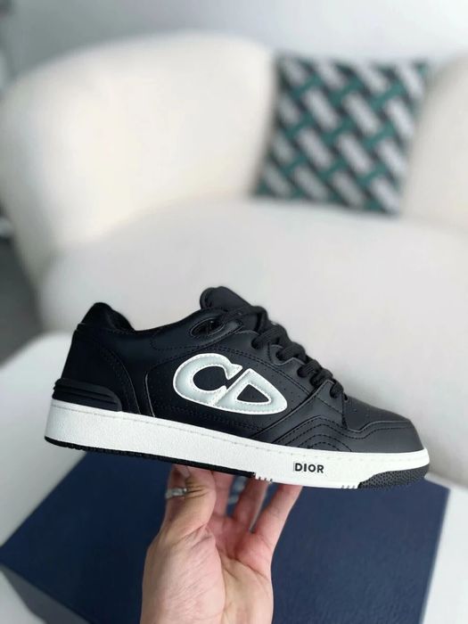 CD B57 / Light Grey / Black / Grey
