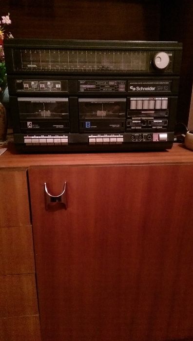 Комбиниран грамофон и касетофон Schneider SP112 ретро УНИКАТ