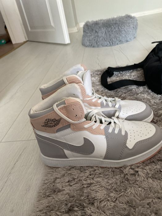 Кецове найк джордан