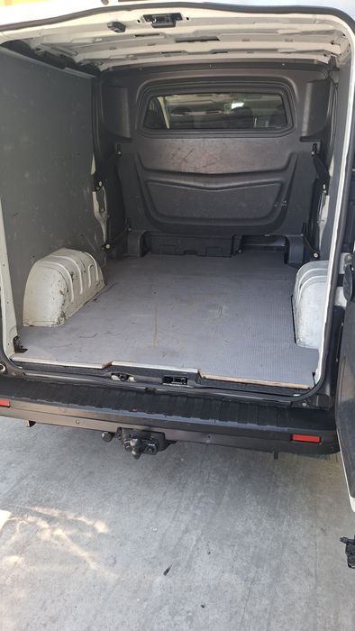 Renault trafic Lung  2019  6 loc 1.6 dci 145 cp E6 Navi Clima Temp  Rate Factura Garanție