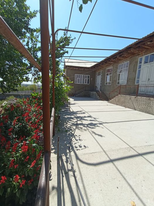 Отдельно дом продается