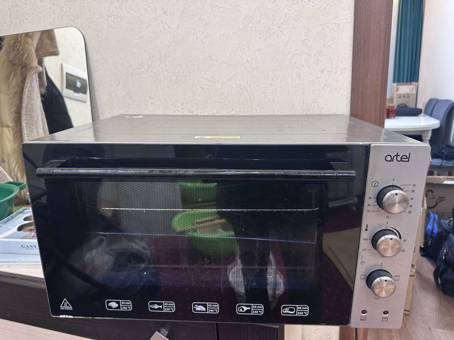 Продам духовку 50л