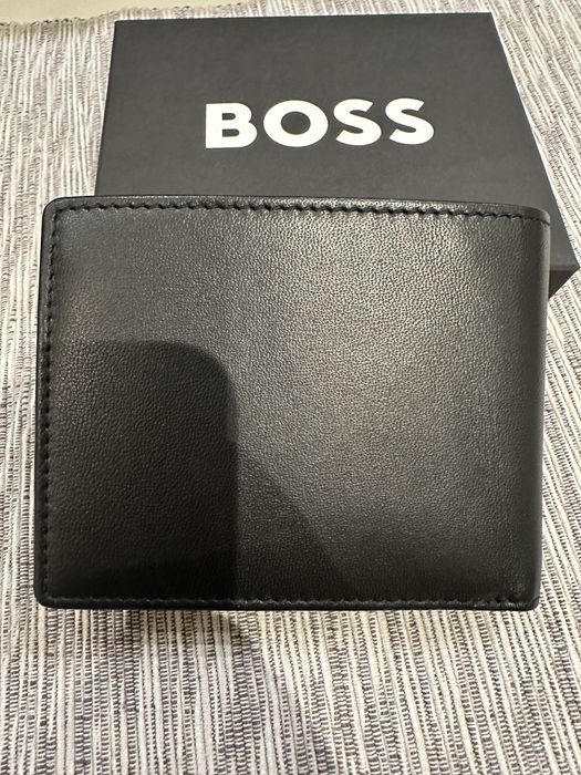 BOSS Arezzo 100% ЕСТЕСТВЕНА КОЖА / мъжки портфейл /