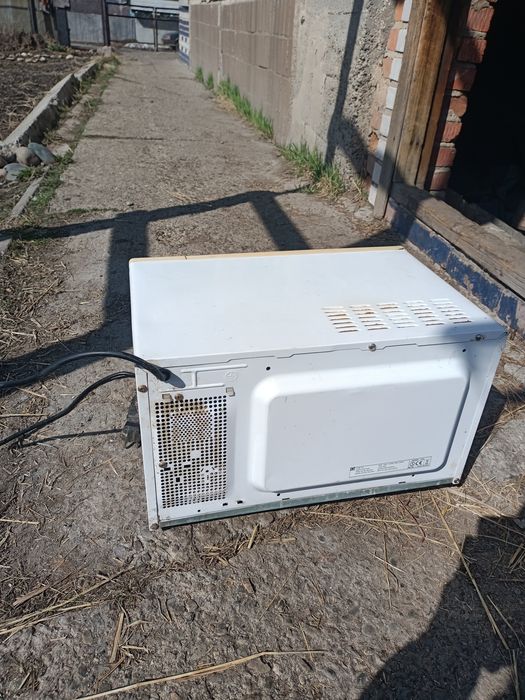 Микроволновка на запчасти