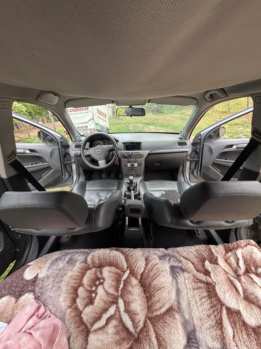 Opel astra H an 2007  6 trepte !!