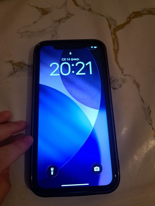 Продаю Айфон 11 Ios