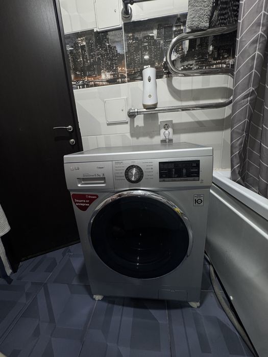 Продам стиральную машину LG