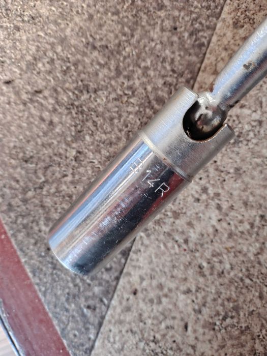 Ключ facom факом