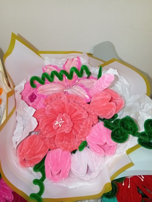 Букет из синельной проволки