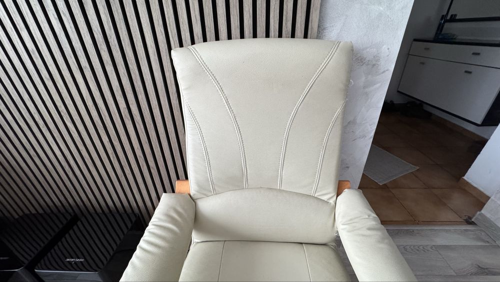 Vand 2 fotolii sufragerie