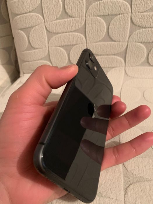 Айфон 11 128гб 77% срочно