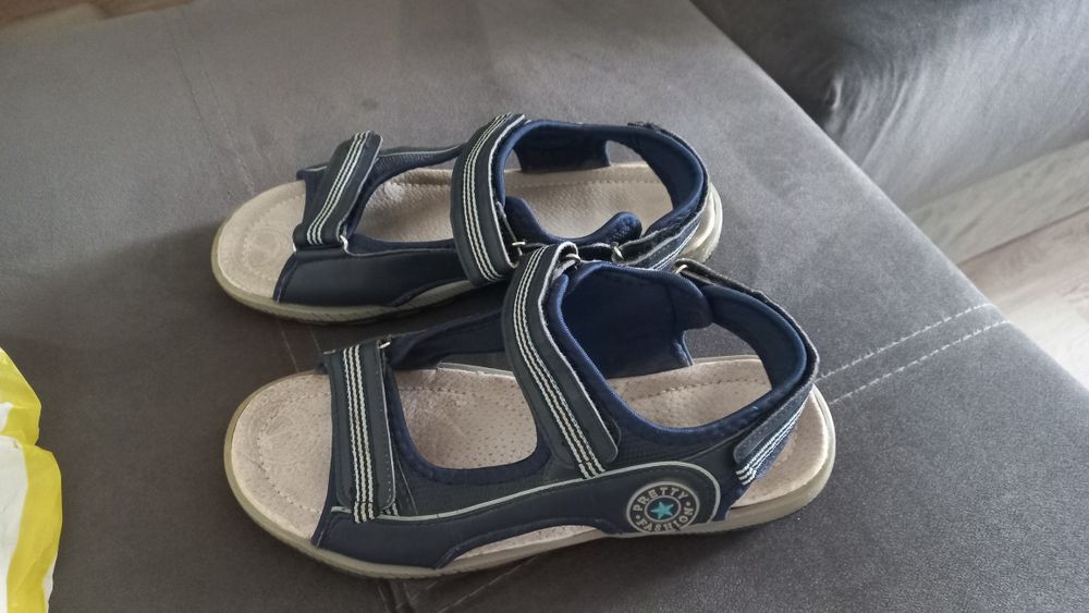 Продам сандали мужские