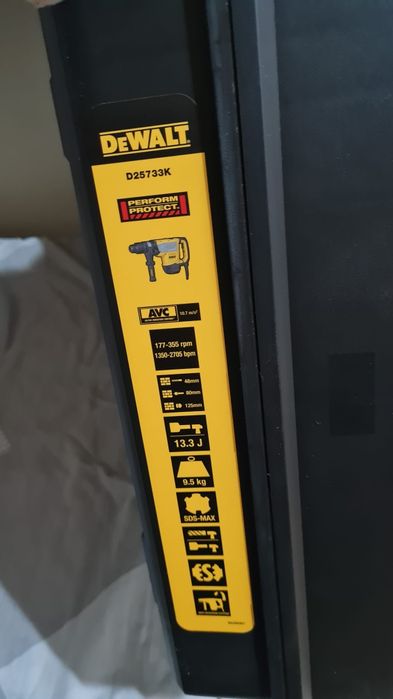 Ciocan rotopercutor DeWalt D25733K