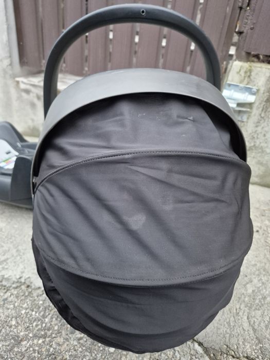 Vând scoică Stokke cu isofix