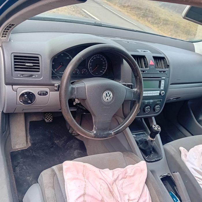 VOLKSWAGEN Golf 2005 — imagine 3