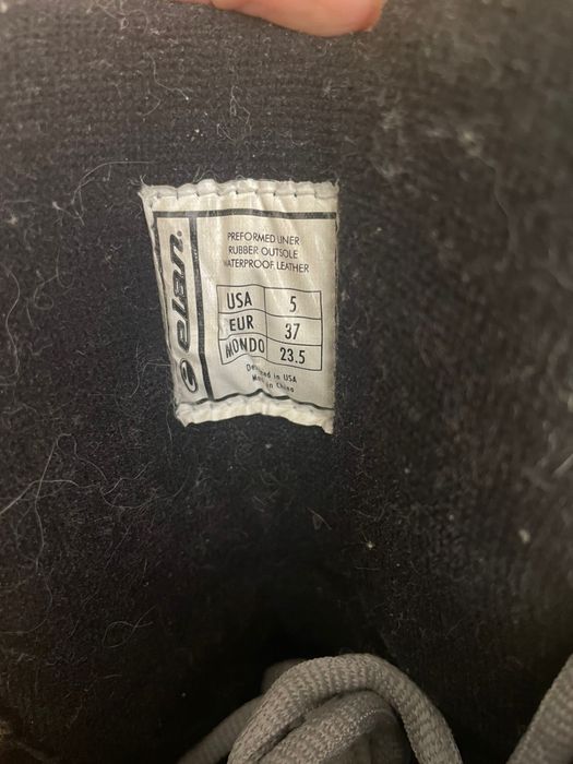 Продам ботинки для сноуборда  Elan eu 37 us 5