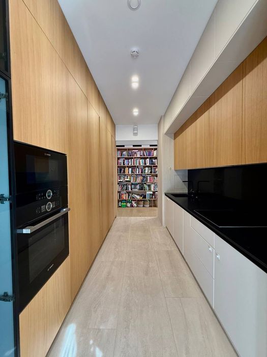 Akay City Продается 5 комнатная квартира ремонт Дархан К.Ниязова