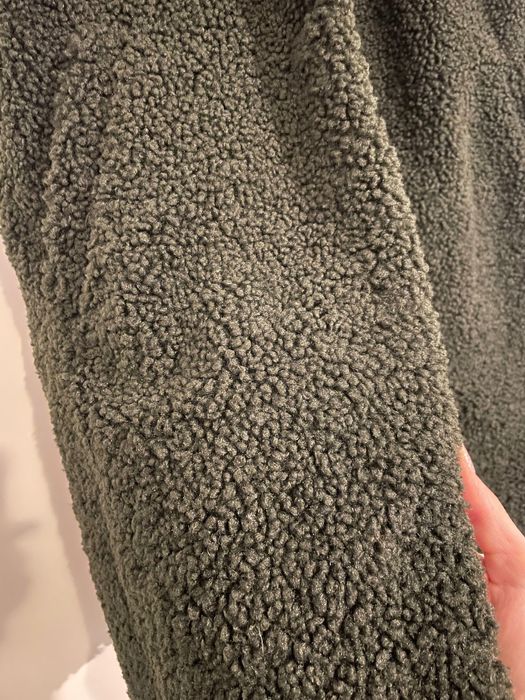 Плюшен      елек