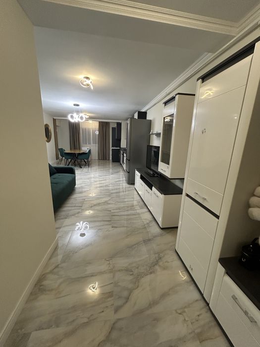 Inchiriez apartament nou mobilat