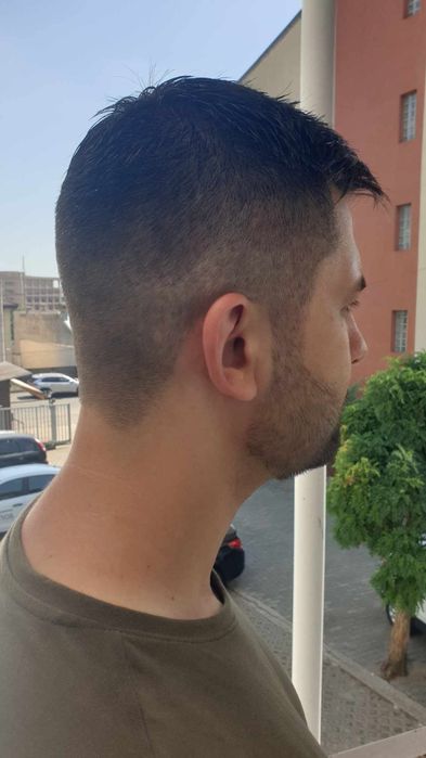 Frizer tund și la domiciliul clientului. Tarif bun