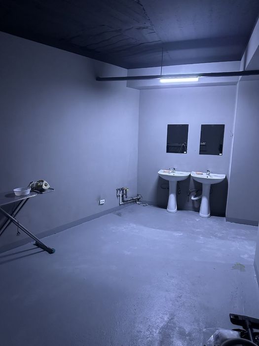 Bek barakada  Oilaga arzon uy 1oyga 150$ erkelaga 1oyga 700min joylar