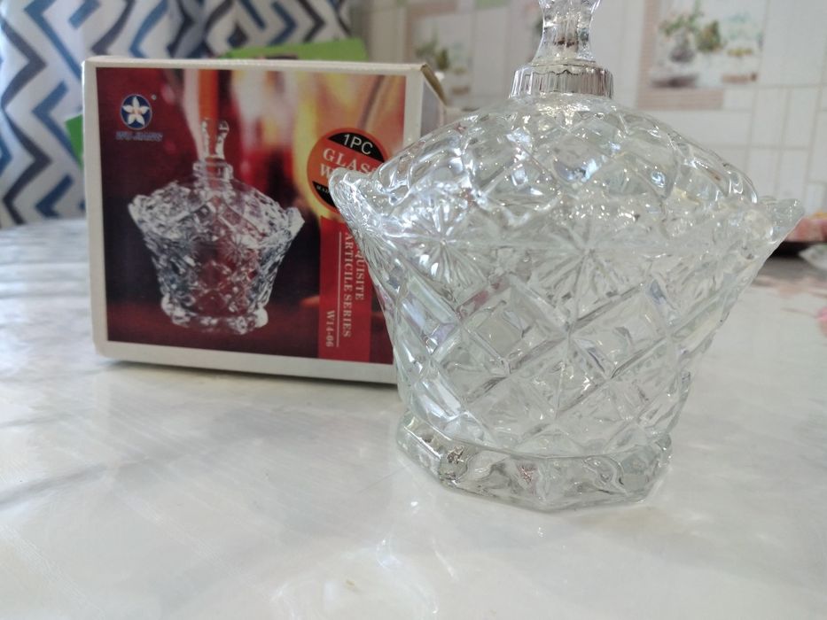 Посуда варенницы, соусница, кружки