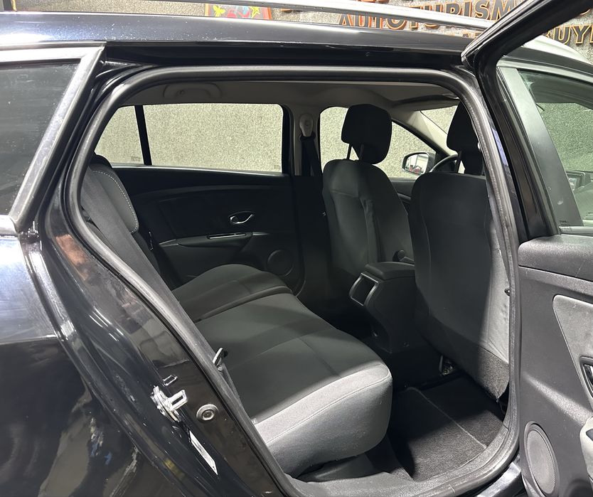 Renault Megane 2014 “Model GTline” Navigatie •GARANTIE