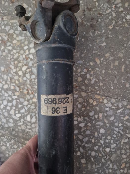 Продавам кардан за BMW E36