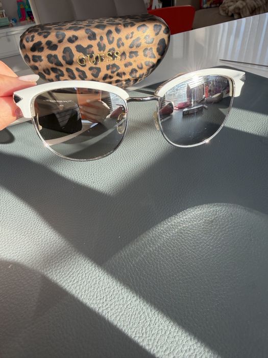 Слънчеви очила Guess