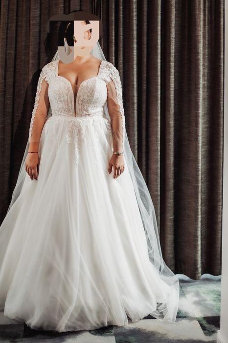 Vand rochie de mireasa marimea 52 si diadema