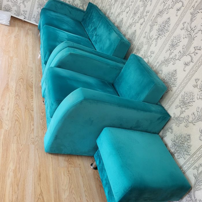 Диван,кресло,пуфик