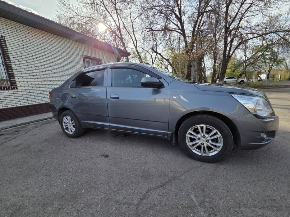 Продам машину срочно