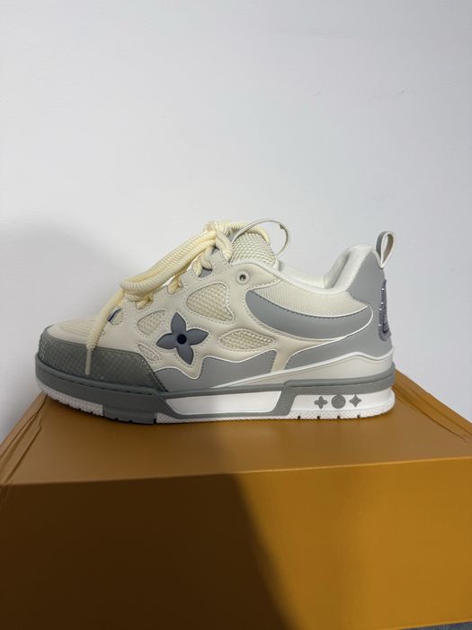 LV Skates Gri cu Alb Marimea 45