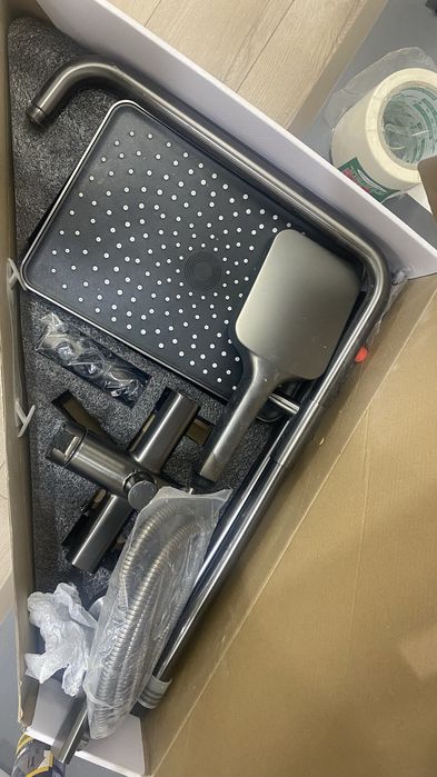 Продам смеситель для ванны