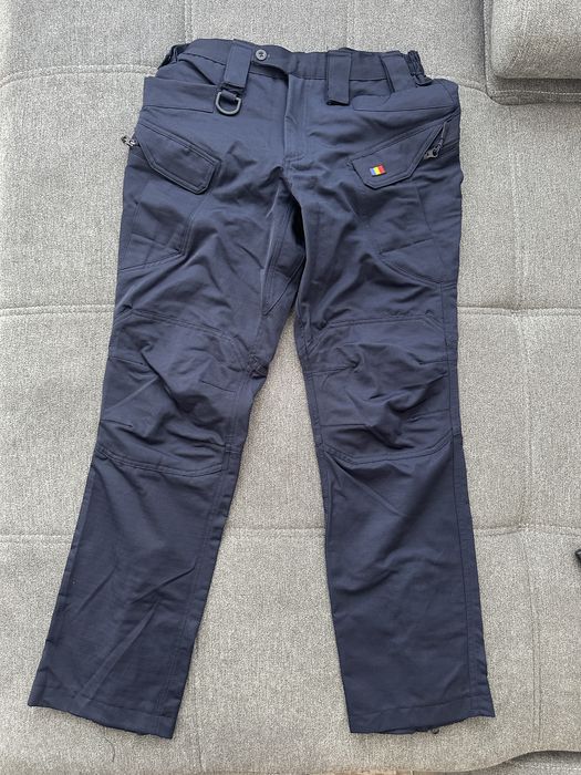 Pantaloni tactici