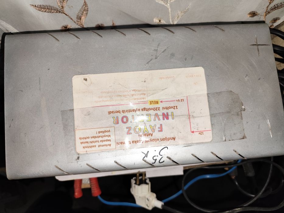 Ups sotiladi 12v 220v chiqaradi