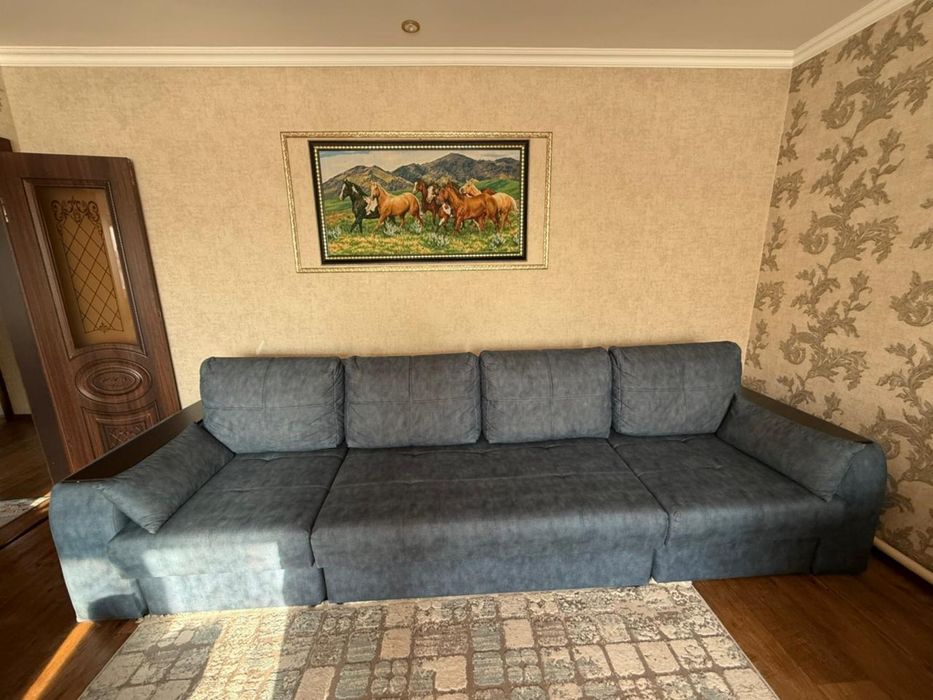 Продам диван за 250000 есть торг