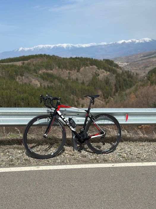 Cube Attain full carbon