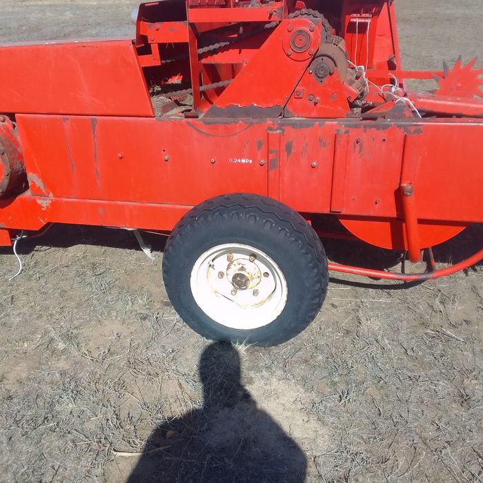 Прес тюковой продам